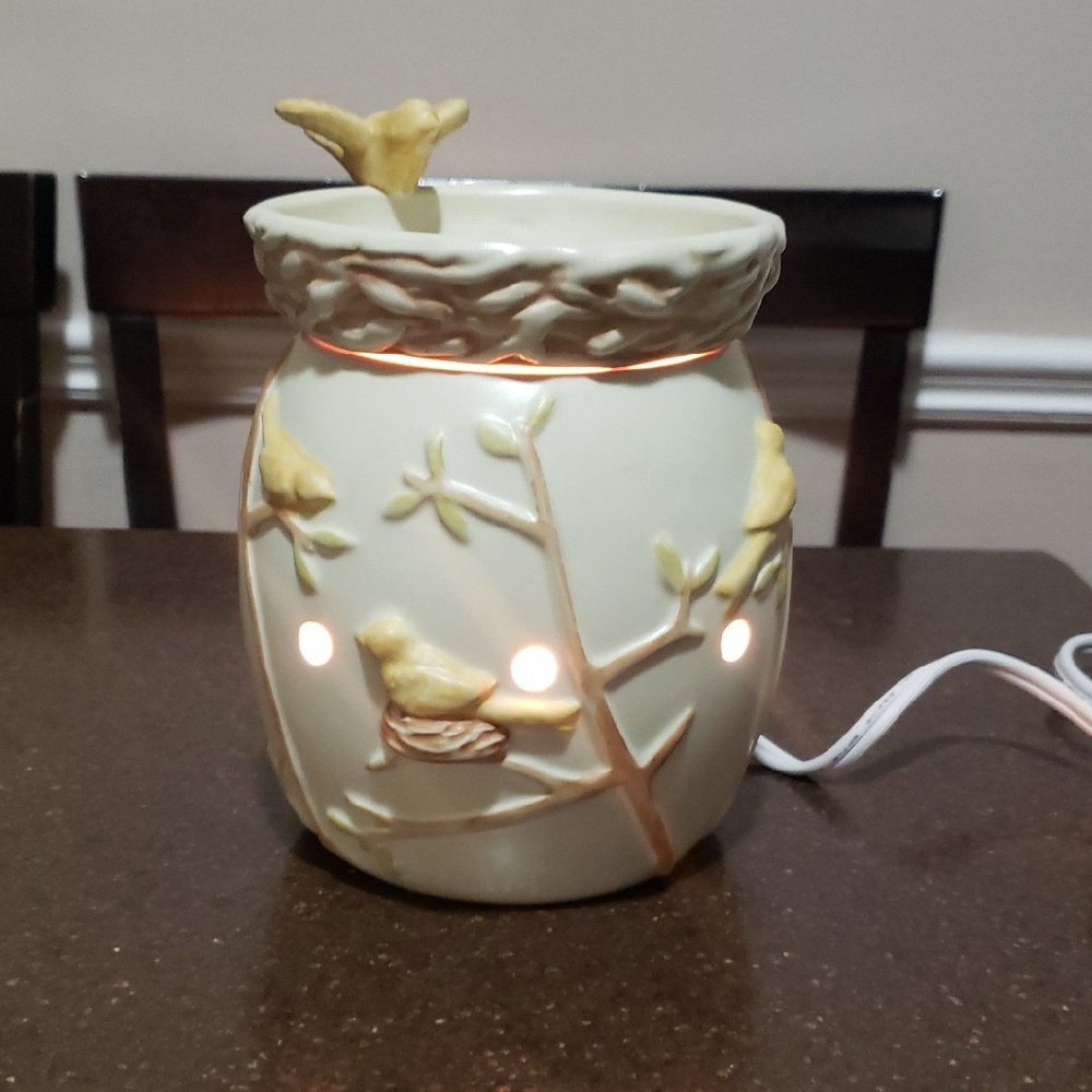 Scentsy NATURE’S HAVEN Warmer BIRD NEST Gorgeous